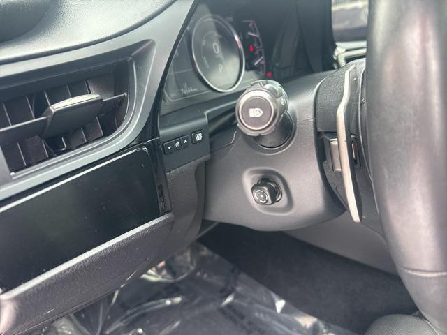 used 2022 Lexus ES 300h car, priced at $31,500