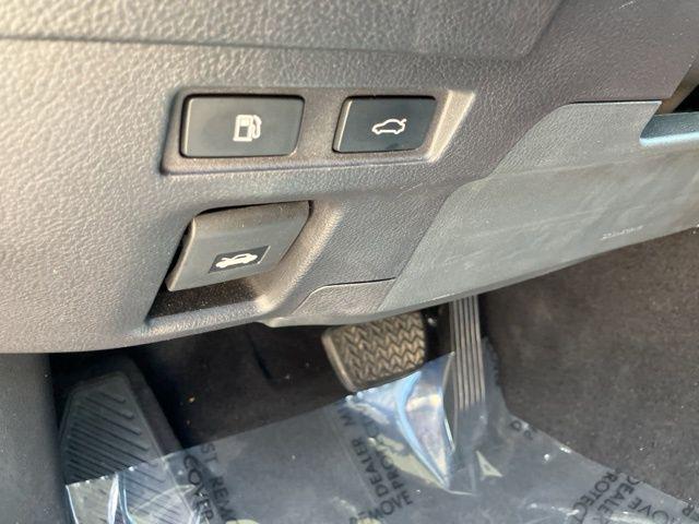 used 2021 Lexus ES 300h car, priced at $34,050