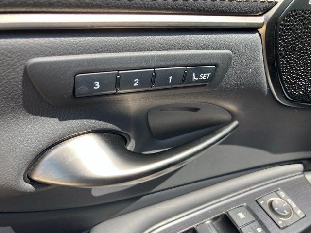 used 2021 Lexus ES 300h car, priced at $33,750