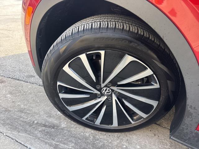 used 2024 Volkswagen ID.4 car, priced at $22,575