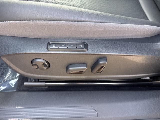 used 2024 Volkswagen ID.4 car, priced at $22,575