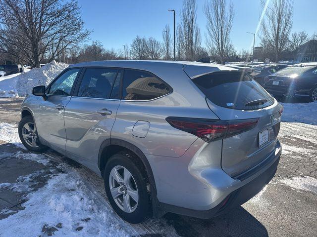 used 2024 Toyota Highlander car, priced at $31,497