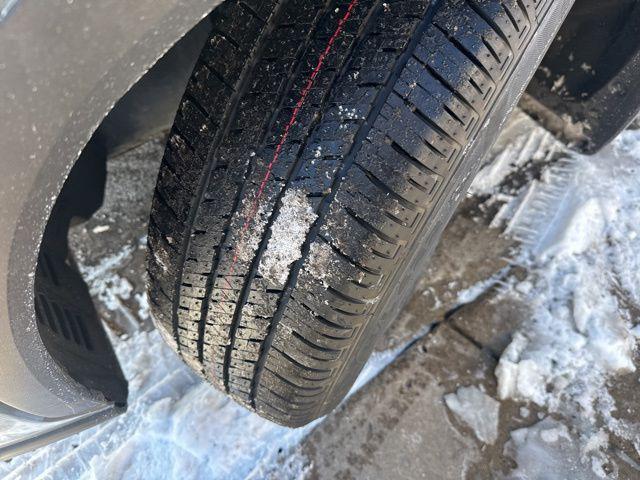 used 2024 Toyota Highlander car, priced at $31,497