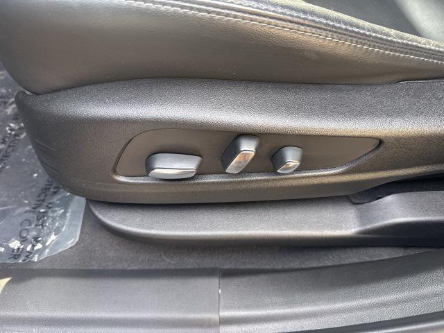 used 2023 Cadillac XT6 car, priced at $35,208