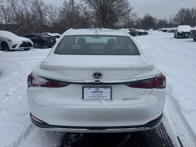 used 2025 Lexus ES 300h car, priced at $48,561