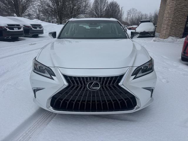 used 2025 Lexus ES 300h car, priced at $48,561