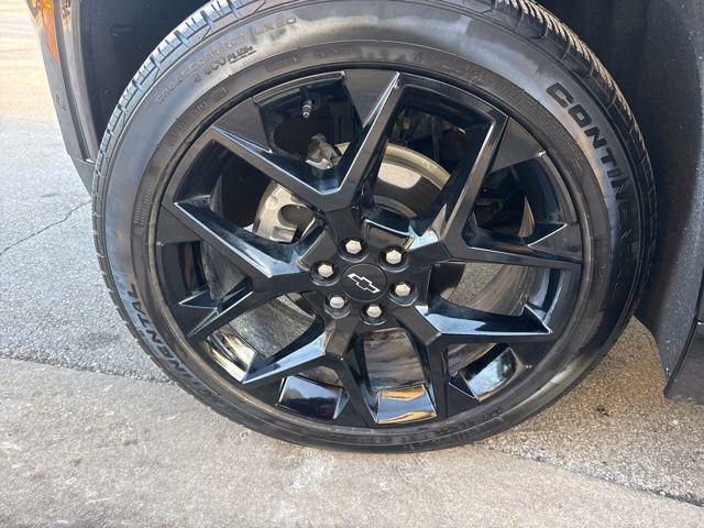 used 2024 Chevrolet Traverse car, priced at $41,990