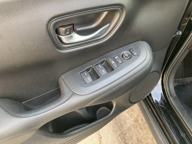 used 2025 Honda HR-V car, priced at $24,600