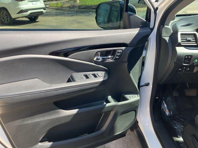 used 2021 Honda Pilot car, priced at $25,462