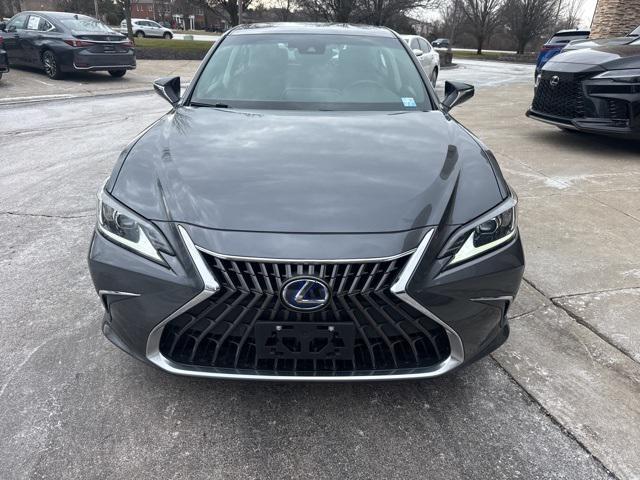 used 2022 Lexus ES 300h car, priced at $33,682