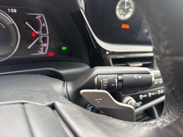 used 2022 Lexus ES 300h car, priced at $33,682