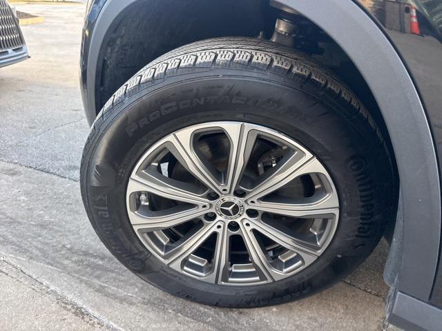used 2024 Mercedes-Benz GLC 300 car, priced at $39,994