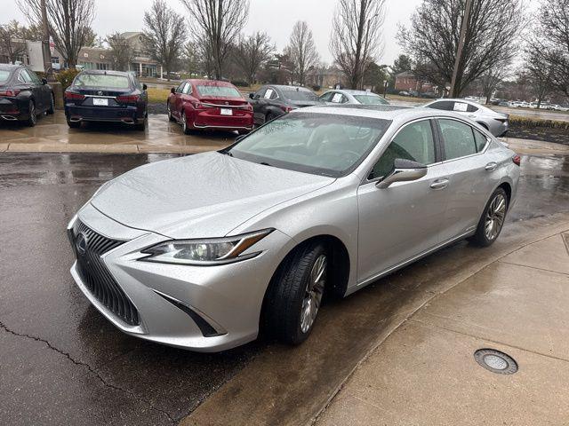used 2021 Lexus ES 300h car, priced at $31,500