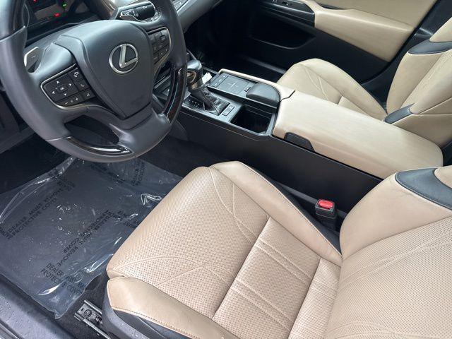 used 2021 Lexus ES 300h car, priced at $31,500