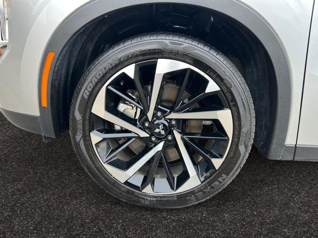 used 2023 Mitsubishi Outlander PHEV car, priced at $26,227