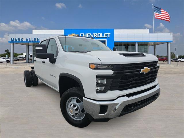 new 2025 Chevrolet Silverado 3500 car