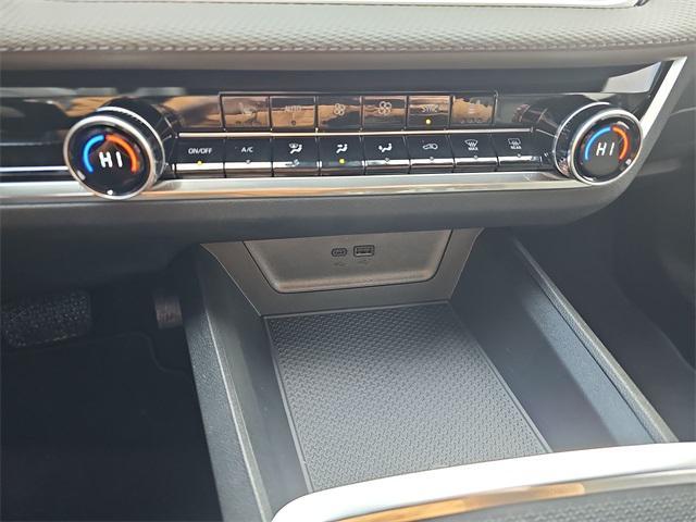 new 2026 Chevrolet Equinox car, priced at $32,590