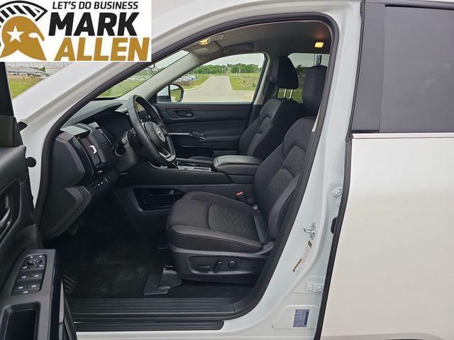 used 2025 Nissan Pathfinder car, priced at $31,777