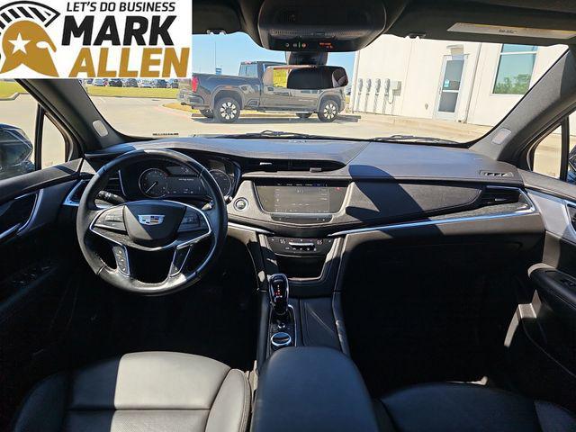 used 2022 Cadillac XT5 car, priced at $30,887