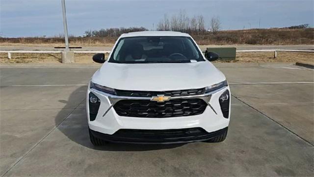 new 2026 Chevrolet Trax car, priced at $22,495