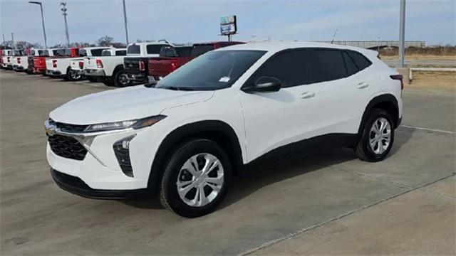 new 2026 Chevrolet Trax car, priced at $22,495