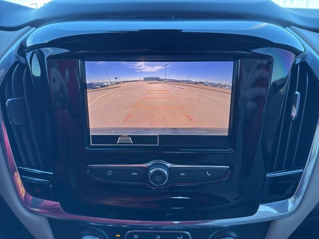 used 2022 Chevrolet Traverse car, priced at $18,997