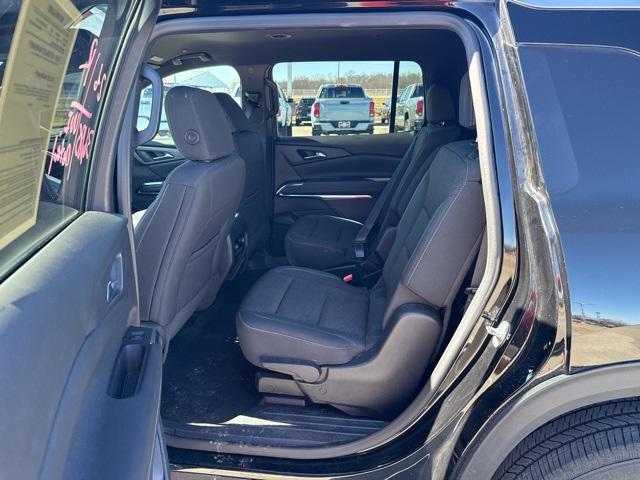 used 2025 Chevrolet Traverse car, priced at $34,877