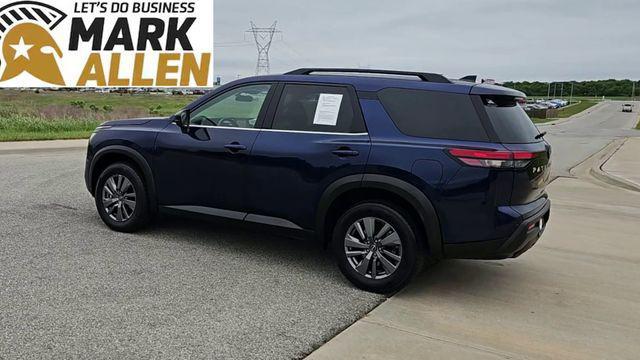 used 2025 Nissan Pathfinder car, priced at $31,998