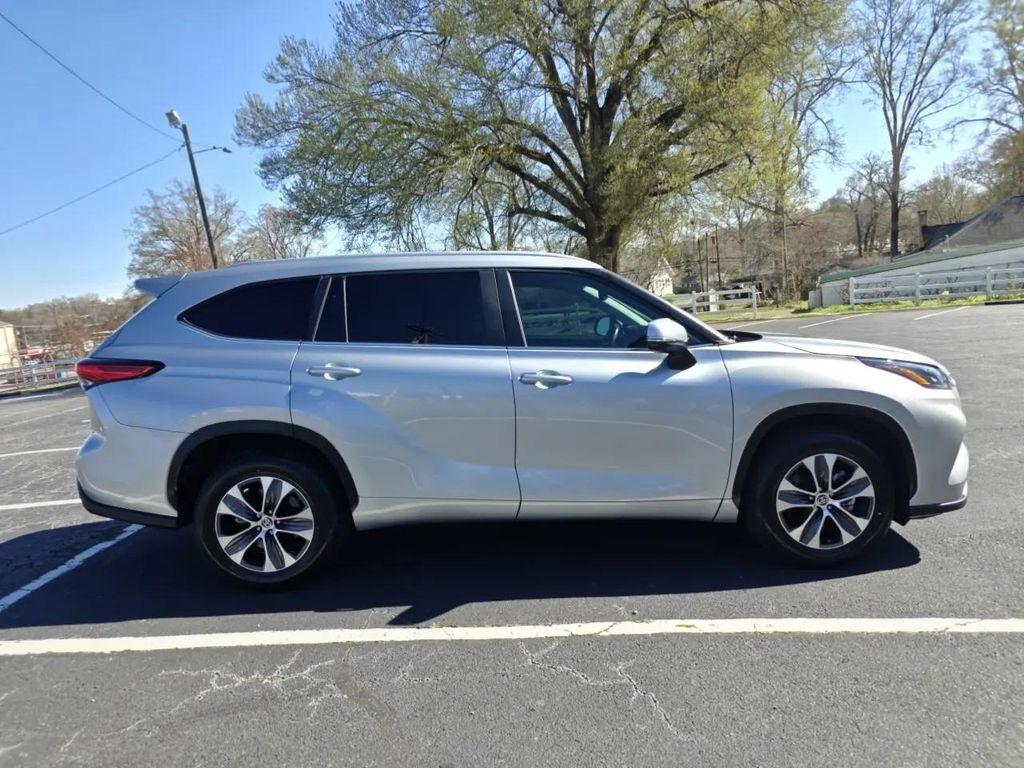 used 2023 Toyota Highlander car, priced at $31,995