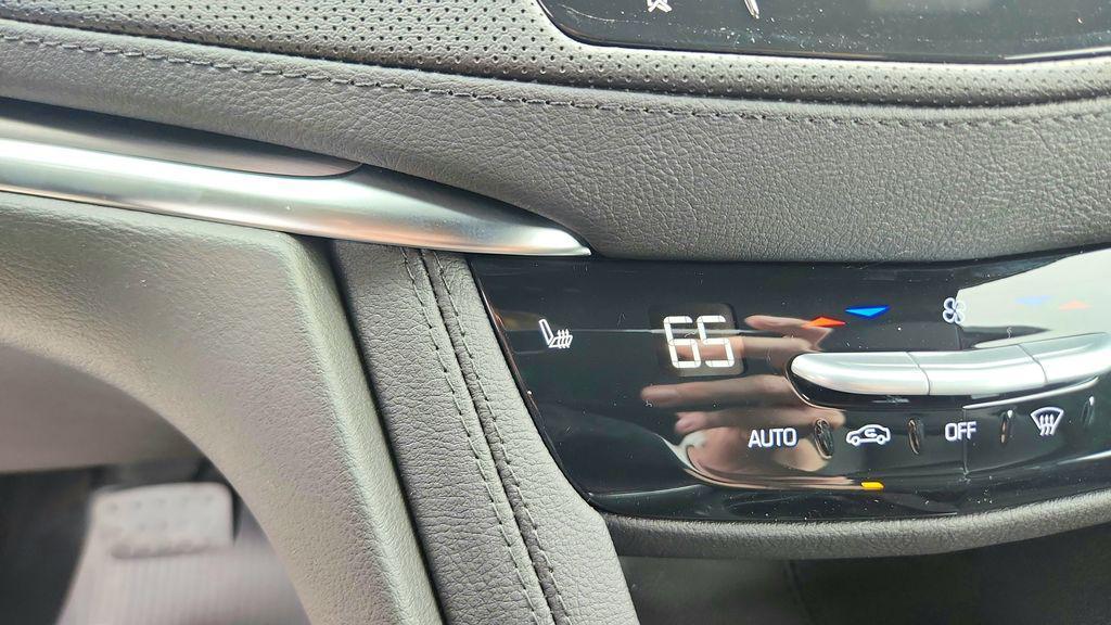 new 2026 Cadillac XT5 car, priced at $47,639