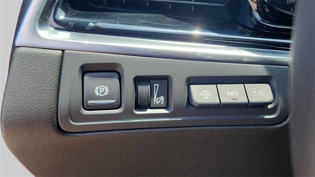 new 2025 Cadillac XT6 car, priced at $62,260