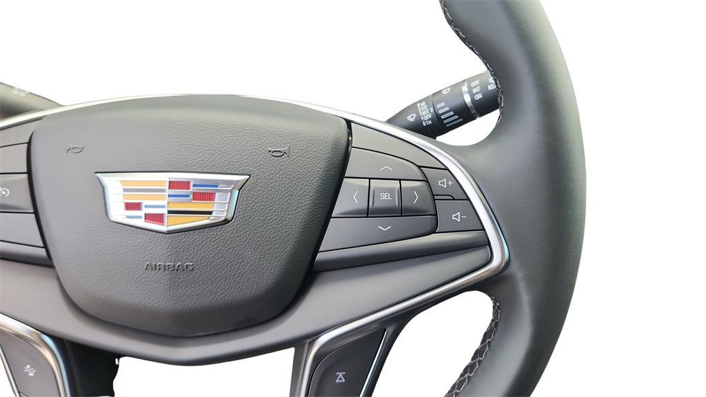 new 2026 Cadillac XT5 car, priced at $47,709