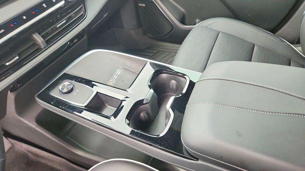 used 2025 Buick Enclave car, priced at $41,388