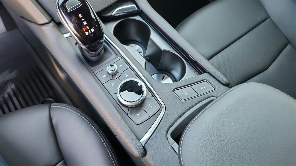 new 2026 Cadillac XT5 car, priced at $59,134