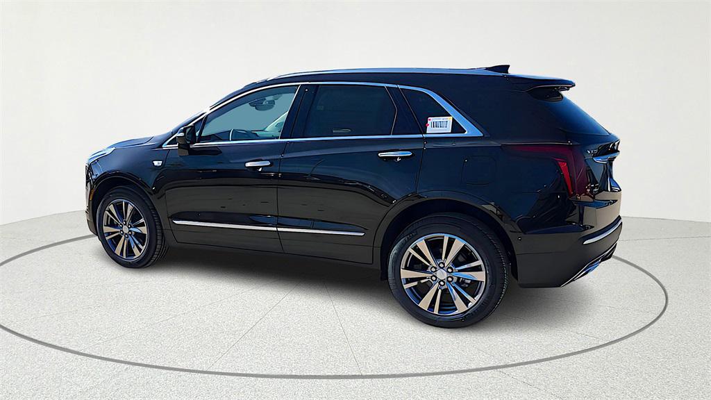 new 2026 Cadillac XT5 car, priced at $60,715