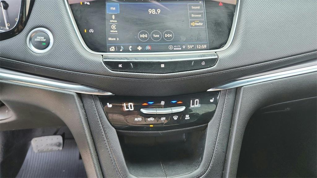 used 2021 Cadillac XT5 car, priced at $21,993