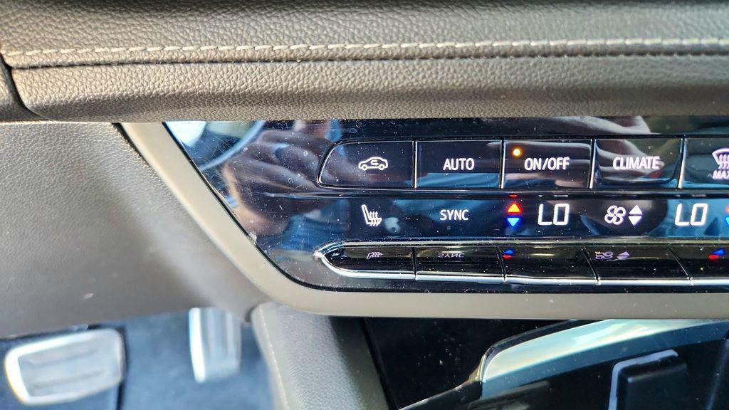 used 2023 Buick Envision car, priced at $28,542