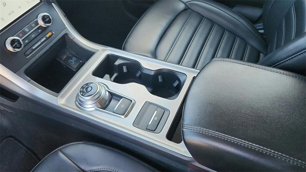 used 2024 Ford Edge car, priced at $18,111