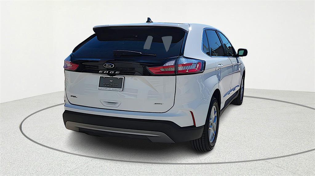 used 2024 Ford Edge car, priced at $18,111