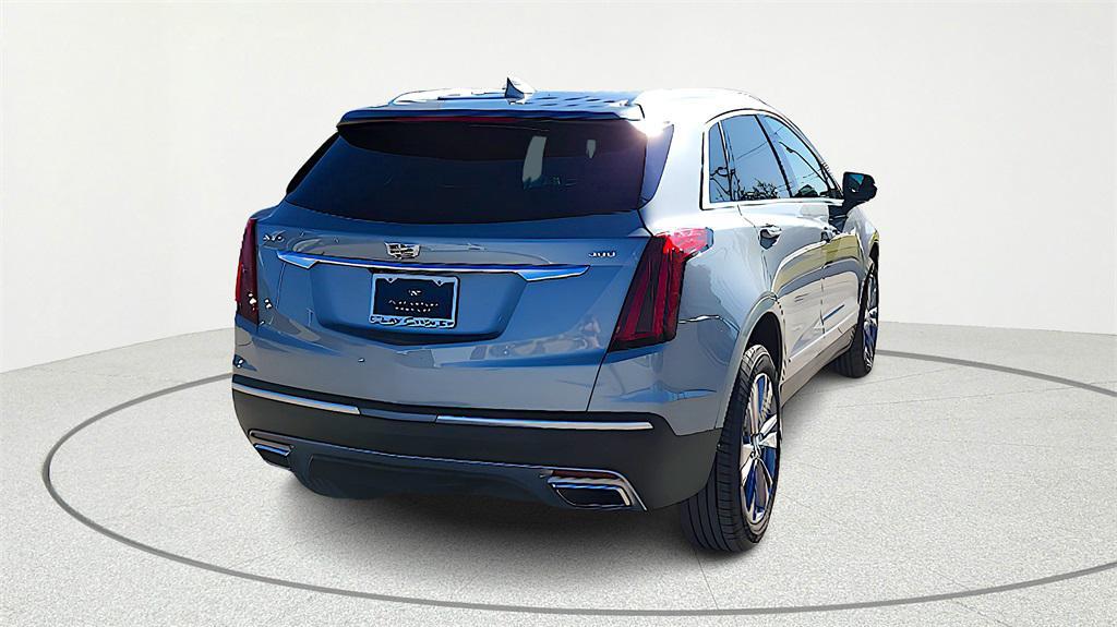 used 2025 Cadillac XT5 car, priced at $36,653