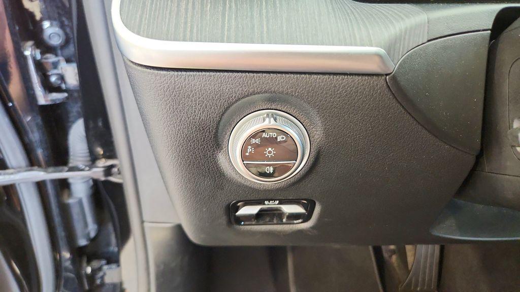 used 2025 Mercedes-Benz C-Class car, priced at $34,769
