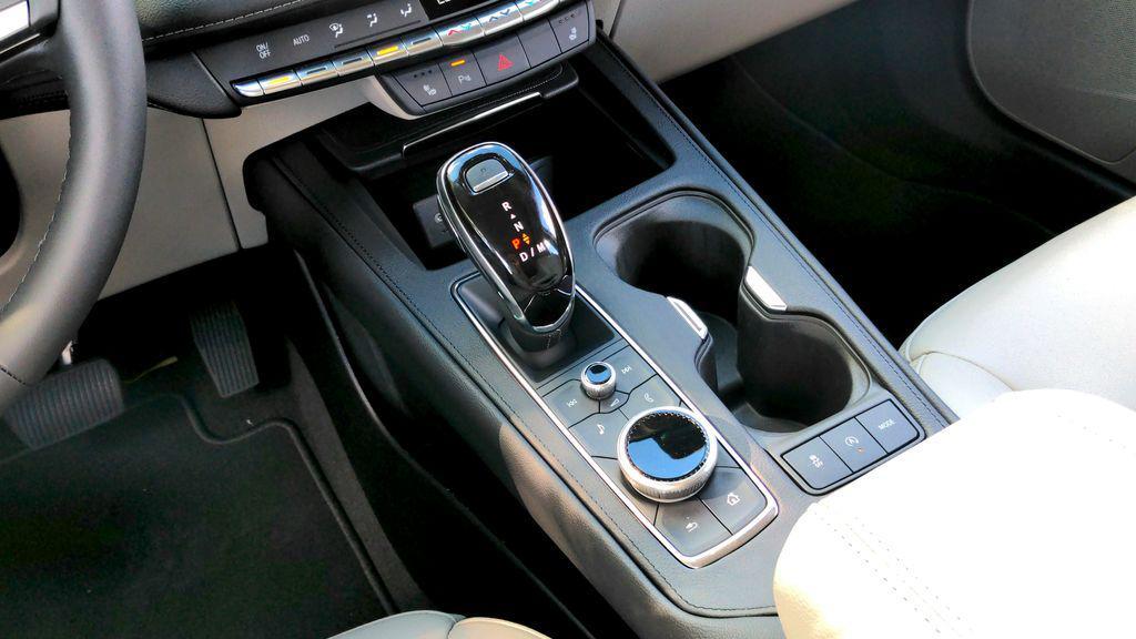 used 2023 Cadillac XT4 car, priced at $26,117