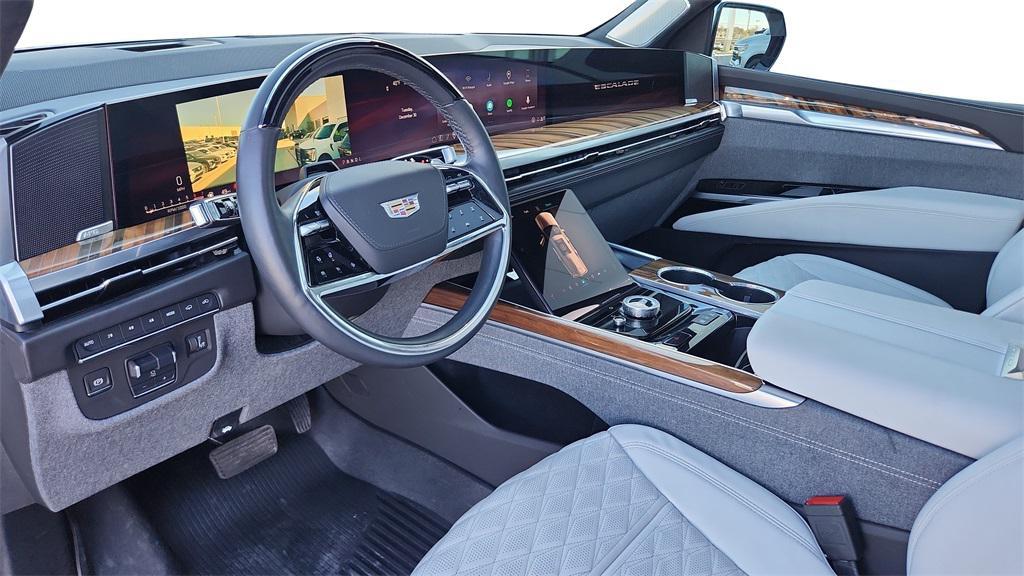 used 2025 Cadillac Escalade car, priced at $114,991