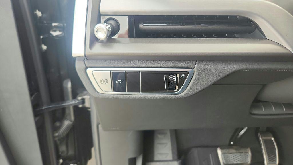 new 2026 Cadillac VISTIQ car, priced at $81,735