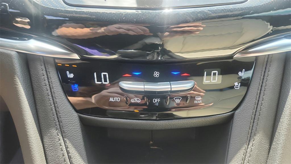 new 2025 Cadillac XT6 car, priced at $63,960