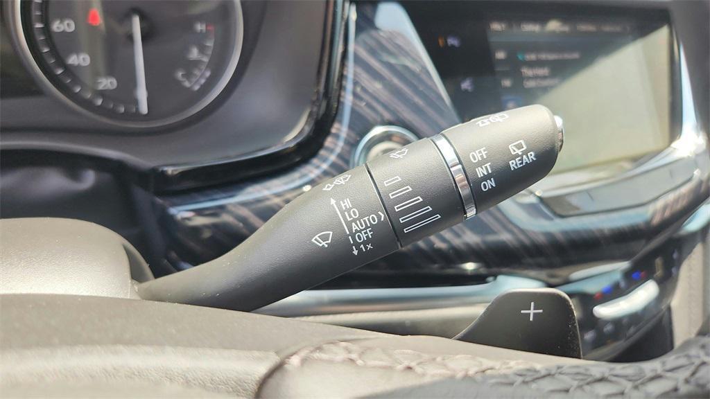 new 2025 Cadillac XT6 car, priced at $64,205