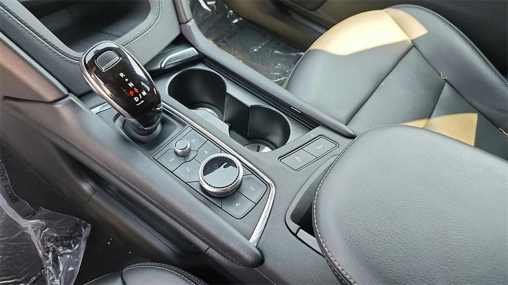 used 2021 Cadillac XT5 car, priced at $25,994