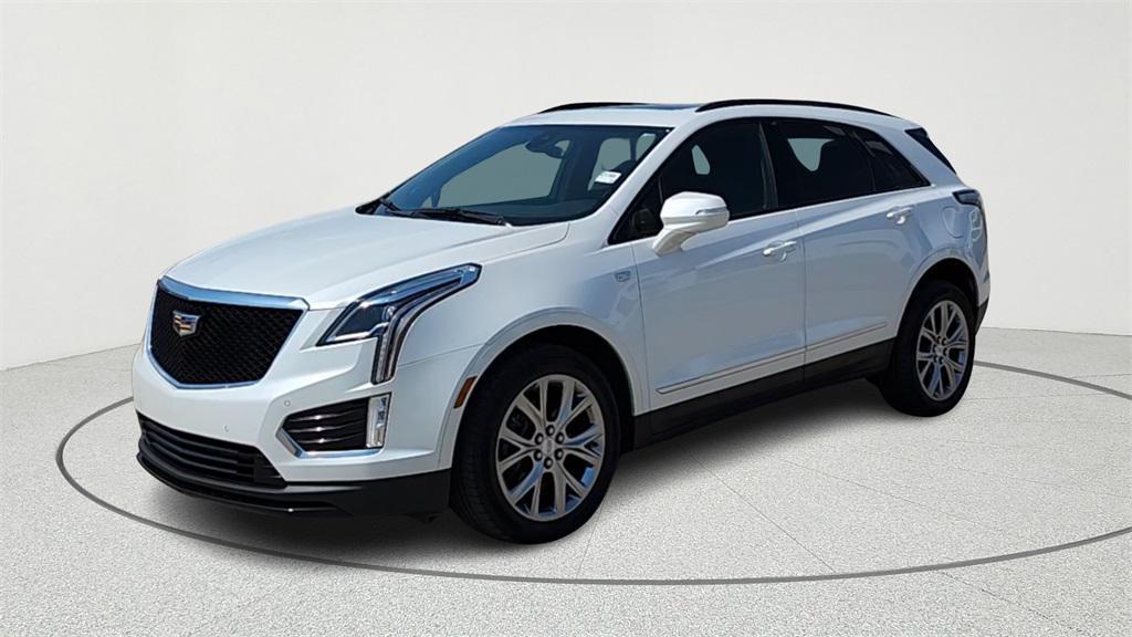 used 2021 Cadillac XT5 car, priced at $25,994