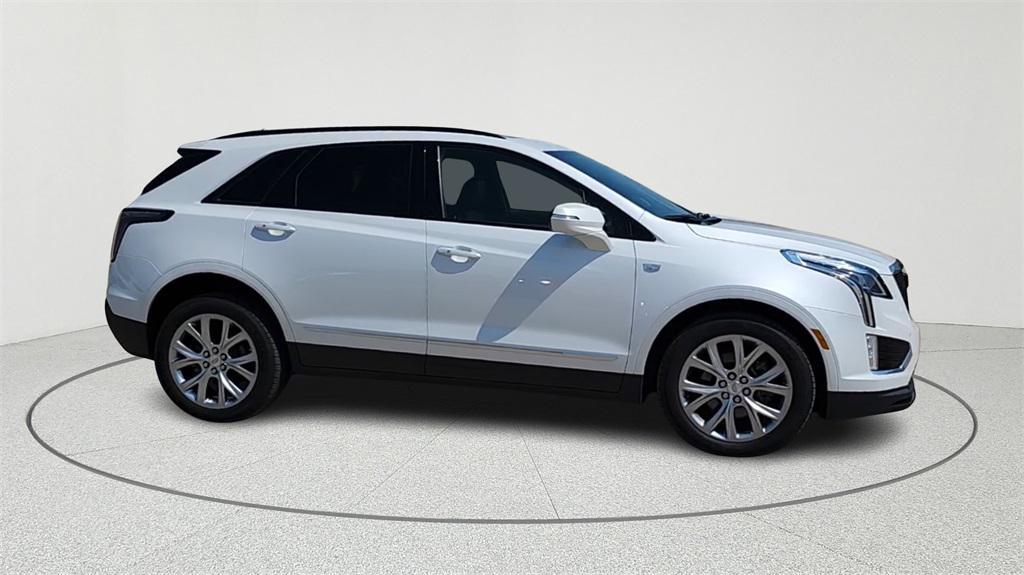 used 2021 Cadillac XT5 car, priced at $25,994
