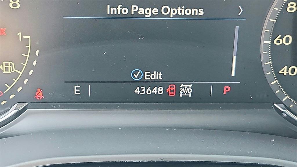 used 2021 Cadillac XT5 car, priced at $25,994